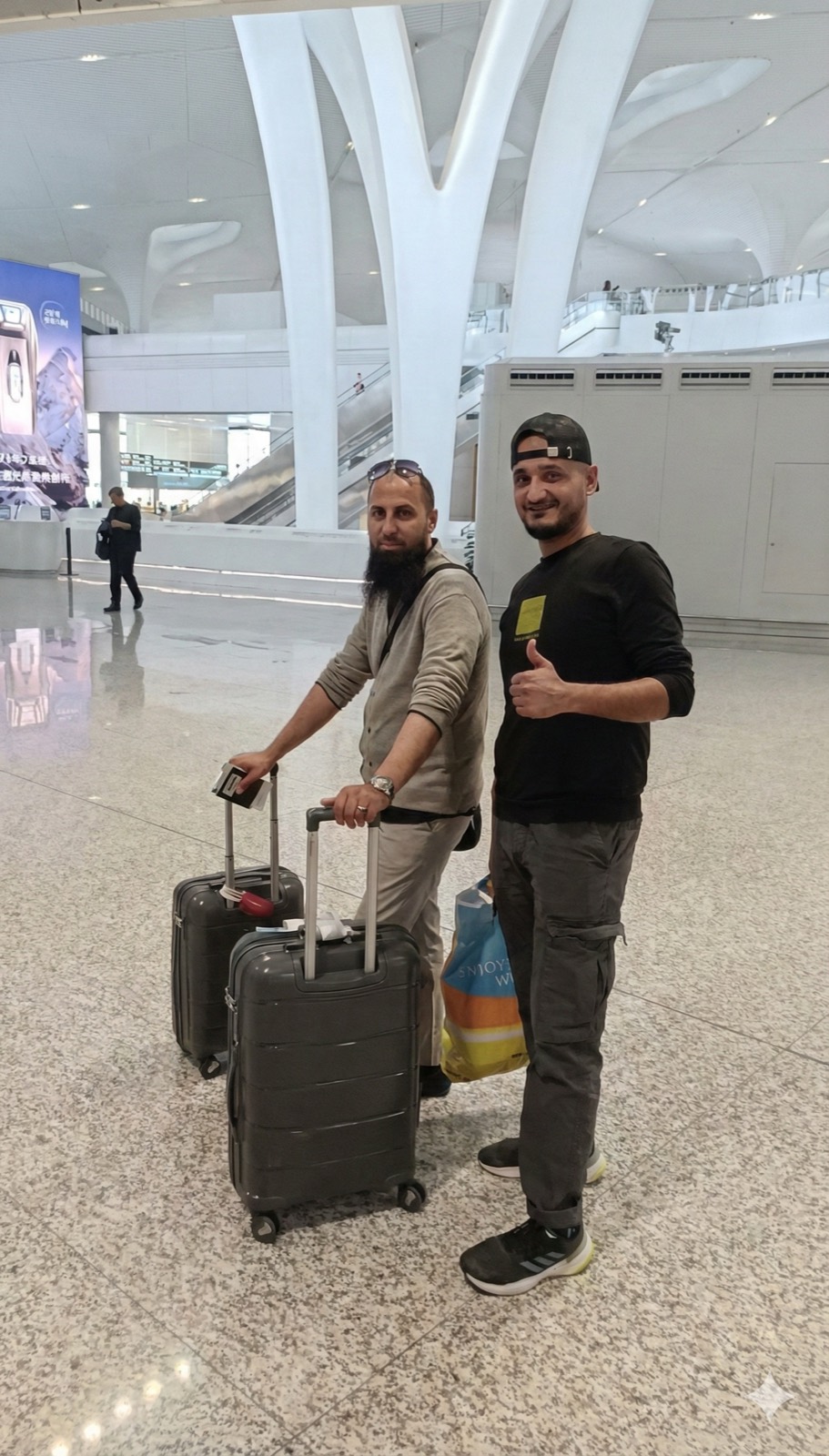 Pioneer Group meeting buyers at airport arrivals in China